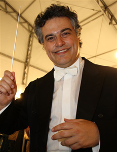 Maestro Silvio Barbato, progamador cultural da embaixada do Brasil na It�lia