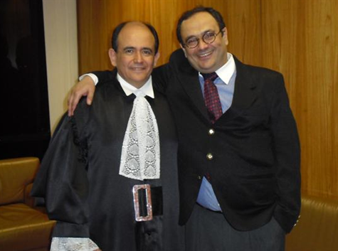 Dr. Antônio Carlos Ferreira e o artista plástico e integrante da Rádio Italiana, Maurício Ferreira Dr. Antônio Carlos Ferreira e o artista plástico e integrante da Rádio Italiana, Maurício Ferreira
