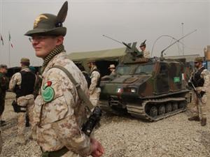 Militares italianos prendem l�der do Taliban no Afeganist�o