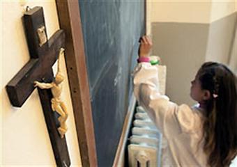 Decis&atilde;o de tirar crucifixo de escolas causa indigna&ccedil;&atilde;o na It&aacute;lia