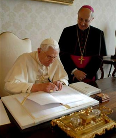 Nova enc�clica de Bento XVI, intitulada