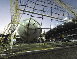 A bola no jogo Gent e Roma foi parar seis vezes dentro do gol belga
