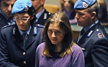A acusada amanda Knox de 22 anos