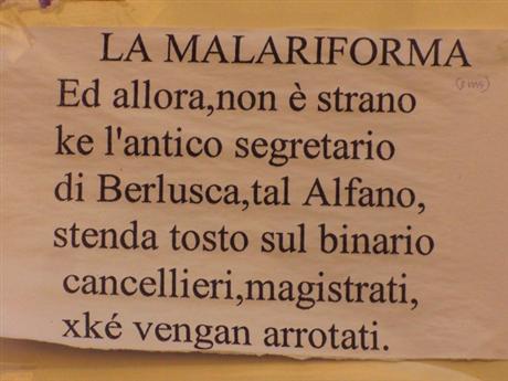 Oposição na Itália protesta contra decreto de Berlusconi