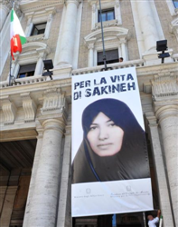 Itália desencadeia campanha em favor de iraniana condenada à morte por apedrejamento 