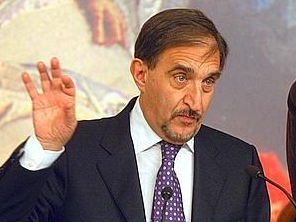 Ministro da Defesa Ignazio La Russa