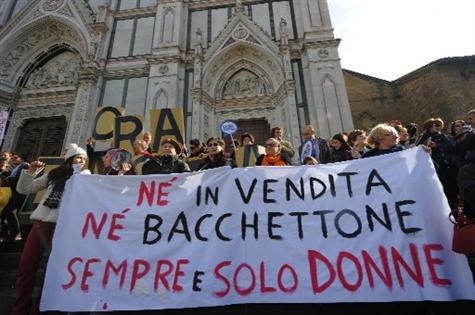 Protesto contra Berlusconi