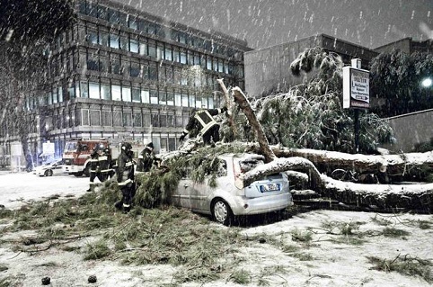 Forte Neve atinge a Itália