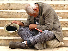 Aumenta o número de pobres na Itália