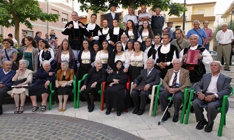 Família mais velha do mundo, reunida na Sardegna