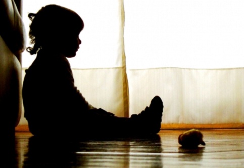 Senado italiano aprova por unanimidade a lei contra o abuso sexual de menores e exploração infantil
