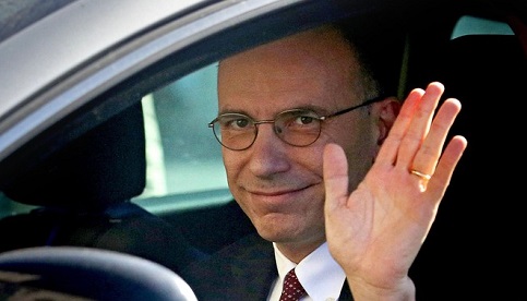 Enrico Letta deixa o governo, após renúncia