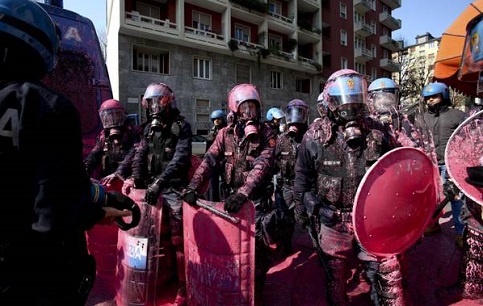 Estudantes protestam contra reforma educacional