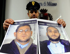 Imagem dos dois marroquinos acusados de terrorismo
