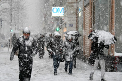 Frio provoca mortes e paralisação de serviços na Itália e na Europa