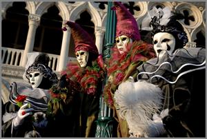 Começaram as celebraçoes do Carnaval de Veneza; o mais importante e famoso da Europa