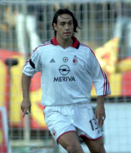 Nesta passará por cirurgia nas costas