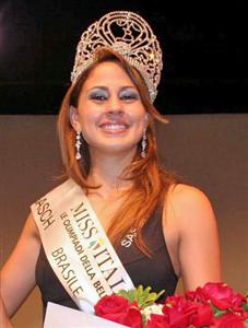 A modelo Renata Marzola venceu o Miss Brasil Itália em 2008.