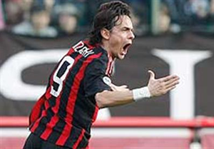 Milan goleia o Siena e Inzaghi comemora o gol de número 300 em sua carreira