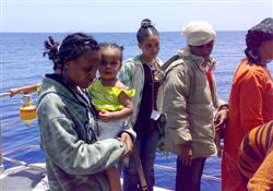 Embarcações ilegais que se dirigiam para a Itália, naufragaram na Costa da Líbia