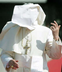 43% dos católicos franceses querem que o Papa Bento XVI renuncie