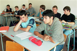 Itália quer limitar número de alunos imigrantes por sala de aula