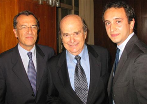 O cônsul Marco Marsilli, o presidente do Circolo Italiano, Giuseppe Cappellano e o novo vice-consul, Marco Leone, de apenas 28 anos