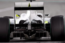 Carro da Brawn GP mostra o tão contestado, mas aprovado, difusor utilizado também por Williams e Toyota