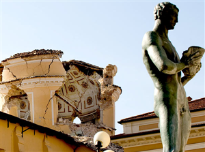 Monumentos na Itália estão danificados e destruídos