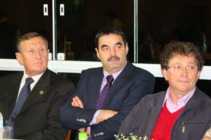 Rino Zandonai (dir.), Giovanni Lenzi (centro) e Luigi Zortea estiveram em Gaspar estavam no voo AF 447