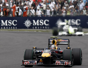 O alemão da Red Bull, Sebastian Vettel, venceu a etapa de Silverstone de ponta a ponta
