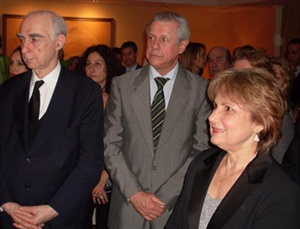 da esquerda para a direita - o ex-governador Claudio Lembo, o vice-presidente da Câmera de Comércio Ítalo-Brasileira, Celso de Souza Azzi, e a vice-prefeita de São Paulo, Alda Marcantonio