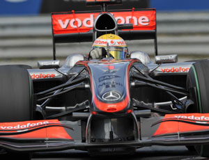 O atual campeão do mundo, Lewis Hamilton, venceu pela primeira vez na temporada