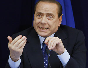 Berlusconi defende a criação de um Exército Europeu