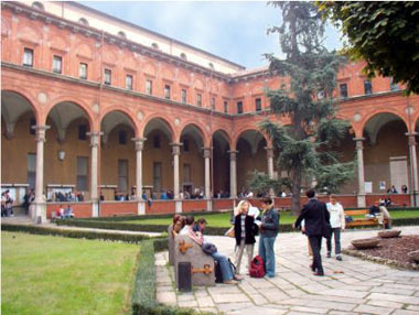 Universidade Cattolica del Sacro Cuore ativou seu mestrado nas línguas inglesa e italiana