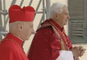 Frente a rumores de divisão, Papa Bento XVI telefona para Cardeal Angelo Bagnasco