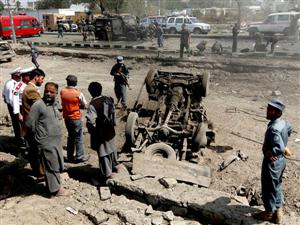Ataque suicida deixa soldados e civis mortos na cidade de Cabul, capital afegã