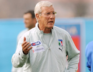 O treinador Marcello Lippi tem parada fácil com a seleção italiana hoje a tarde em horário de Brasília