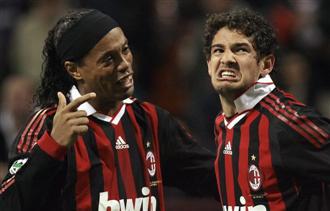 Ronaldinho e Pato na vitória do Milan