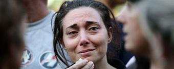 Italiana chora após casa ser devastada pelos temporais