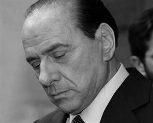 Oposição diz que reforma do Judiciário vai salvar Berlusconi