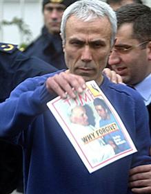 Ali Agca, o homem que atirou em João Paulo II, vai ser solto