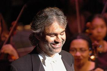 Andrea Bocelli que se apresentará em Florianópolis