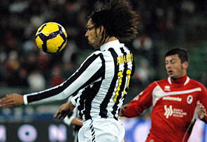 Juventus segue mal e perde para o Bari