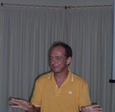 O apresentador Franco Pirrami durante a apresentação de sua palestra