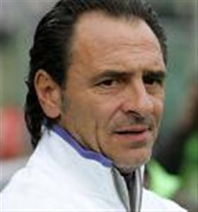 O treinador da Fiorentina, Prandelli, não definiu a escalação dos titulares de sua equipe contra a Lazio, pois, pode fazer alguns testes visando o confronto de oitavas de final da Champions League