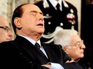 Berlusconi dorme em discurso do presidente italiano