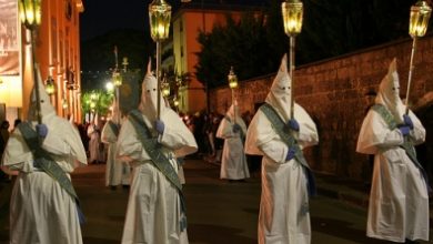 Rituais antigos na Semana Santa na ilha da Sardegna