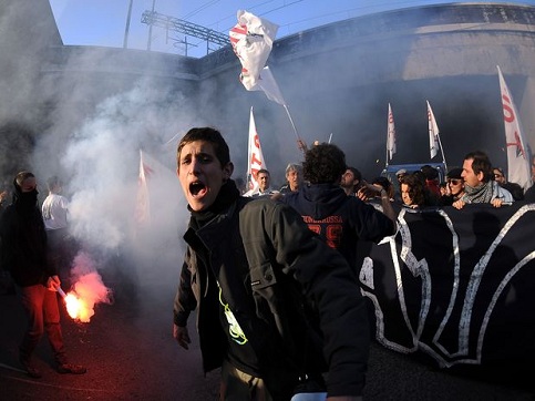 Protesto de italianos em Roma
