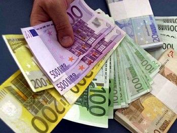 Número de famílias que consegue economizar dinheiro diminui na Itália